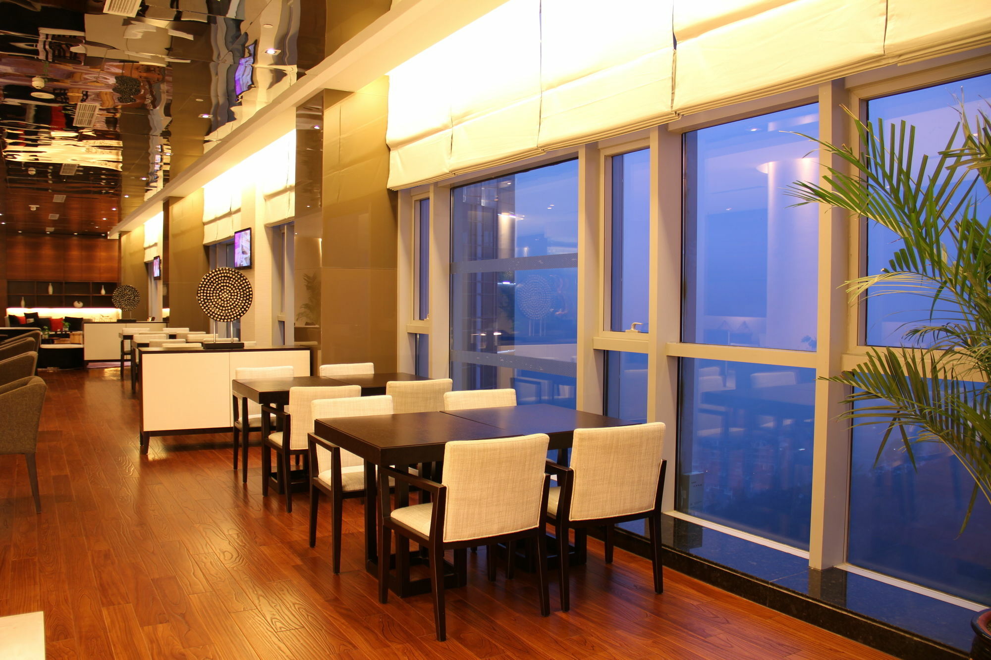 Wyndham Garden Yuhuan Downtown Hotel Taizhou  Buitenkant foto